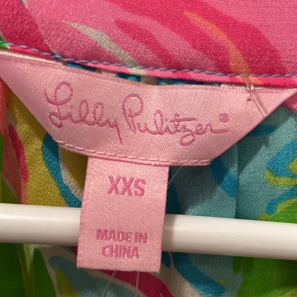 Lilly Pulitzer blouse - Picture 3 of 5